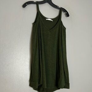 Veronica M essentials long sleeve cold shoulder sweater hunter green medium